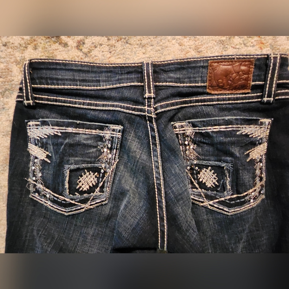 BKE CAPRI JEANS , LIKE NEW SIZE 26 DARKER WASH DENIM - Picture 5 of 5